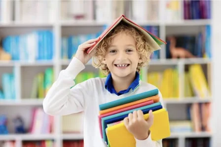 Unschooling : un enfant apprend seul en toute autonomie - OptiMoms