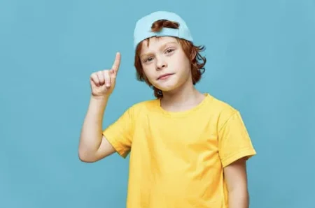 Unschooling - l'instruction en famille est un enseignement à la maison. OptiMoms